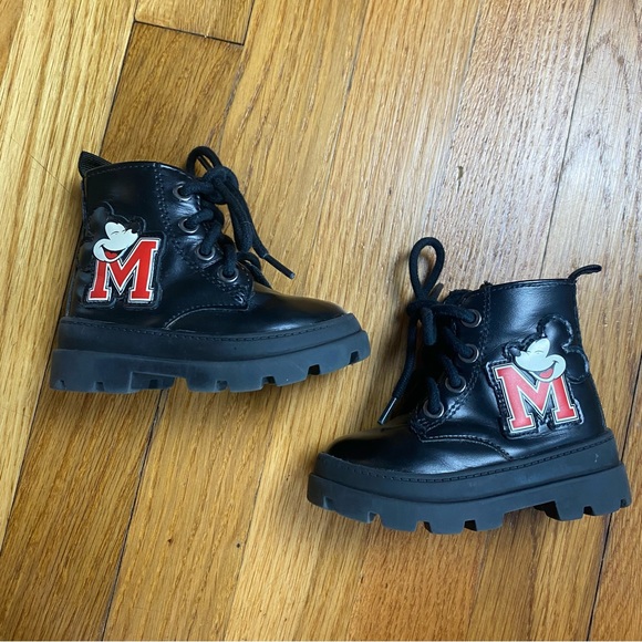 H&M Disney Combat Boots Size 4-5 - Picture 3 of 6